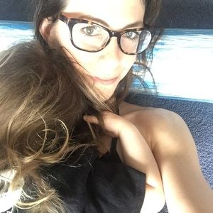 Meet your Posher, Jenn